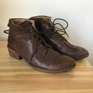 Frye Carson Lace Up Boots in Brown Leather